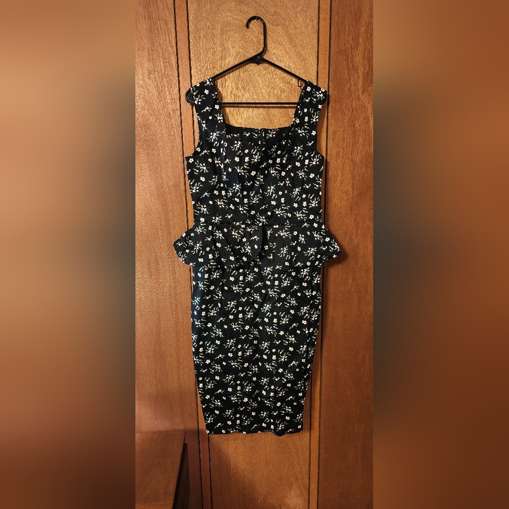 Collectif Black with White Berries Dress L